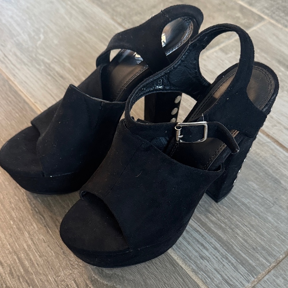 Chic Black Women's Block Heel Sandals
